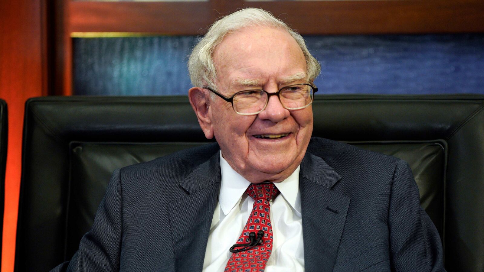 Can 2023 US Banking Crisis lead to 2008 like situation for equities?
