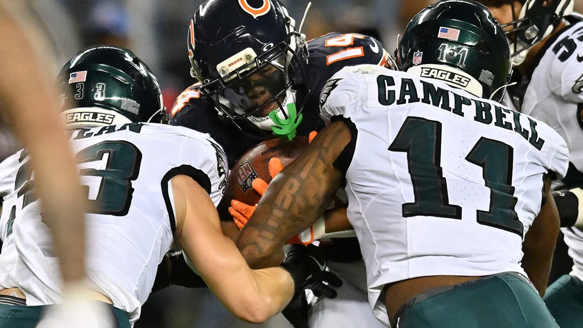 Eagles’ Nick Sirianni grabs attention with gesture to players after tough loss to Bears